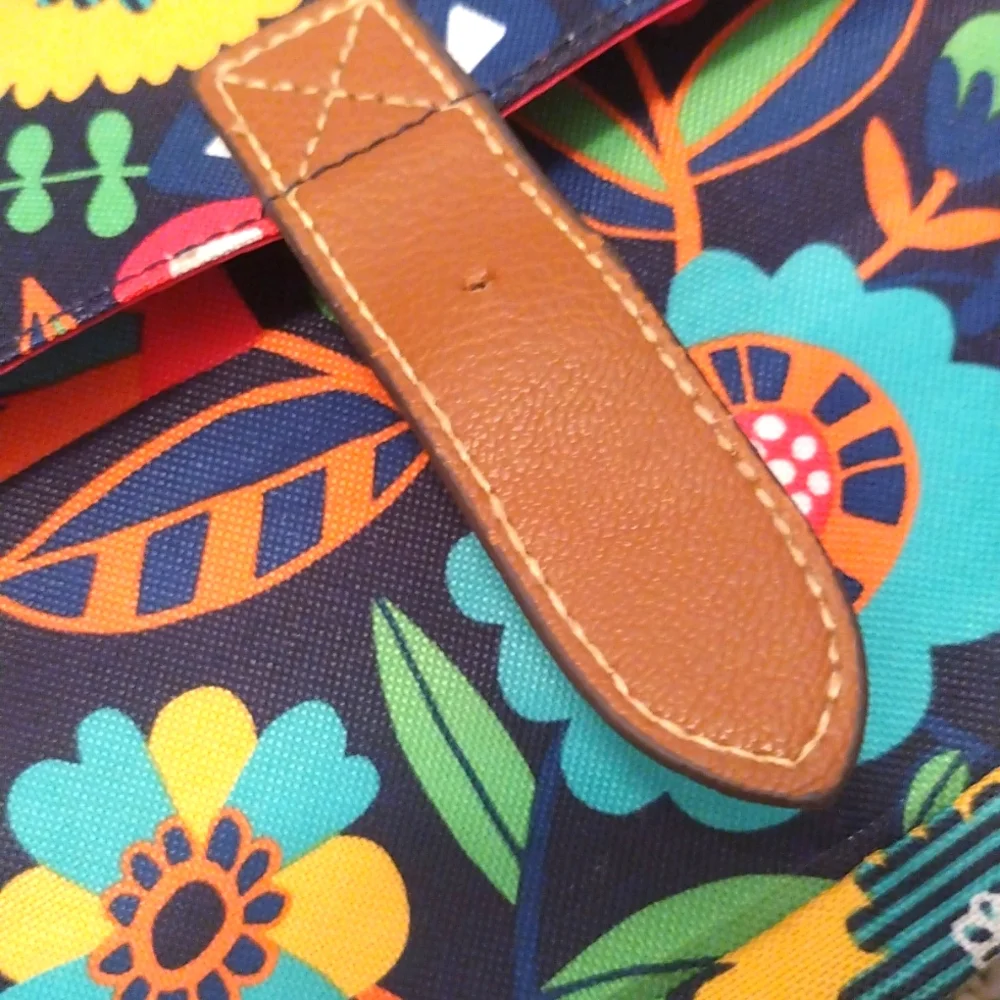 Lily Bloom Vibrant Crossbody Bag with Playful Floral Design